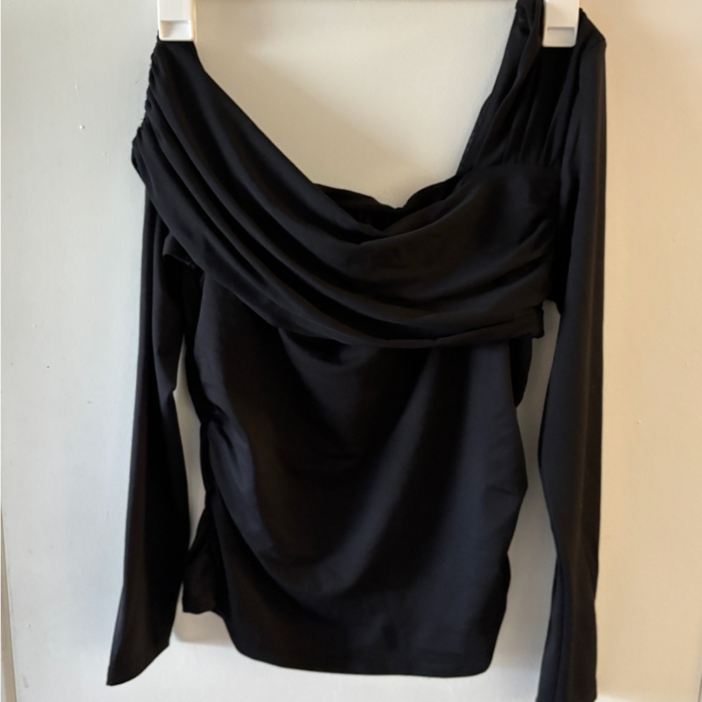 SHEIN Off The Shoulder Black Top